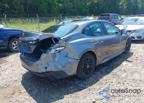 2025 Toyota Camry Se из США, поврежденный, VIN 4T1DAACK1SU598706